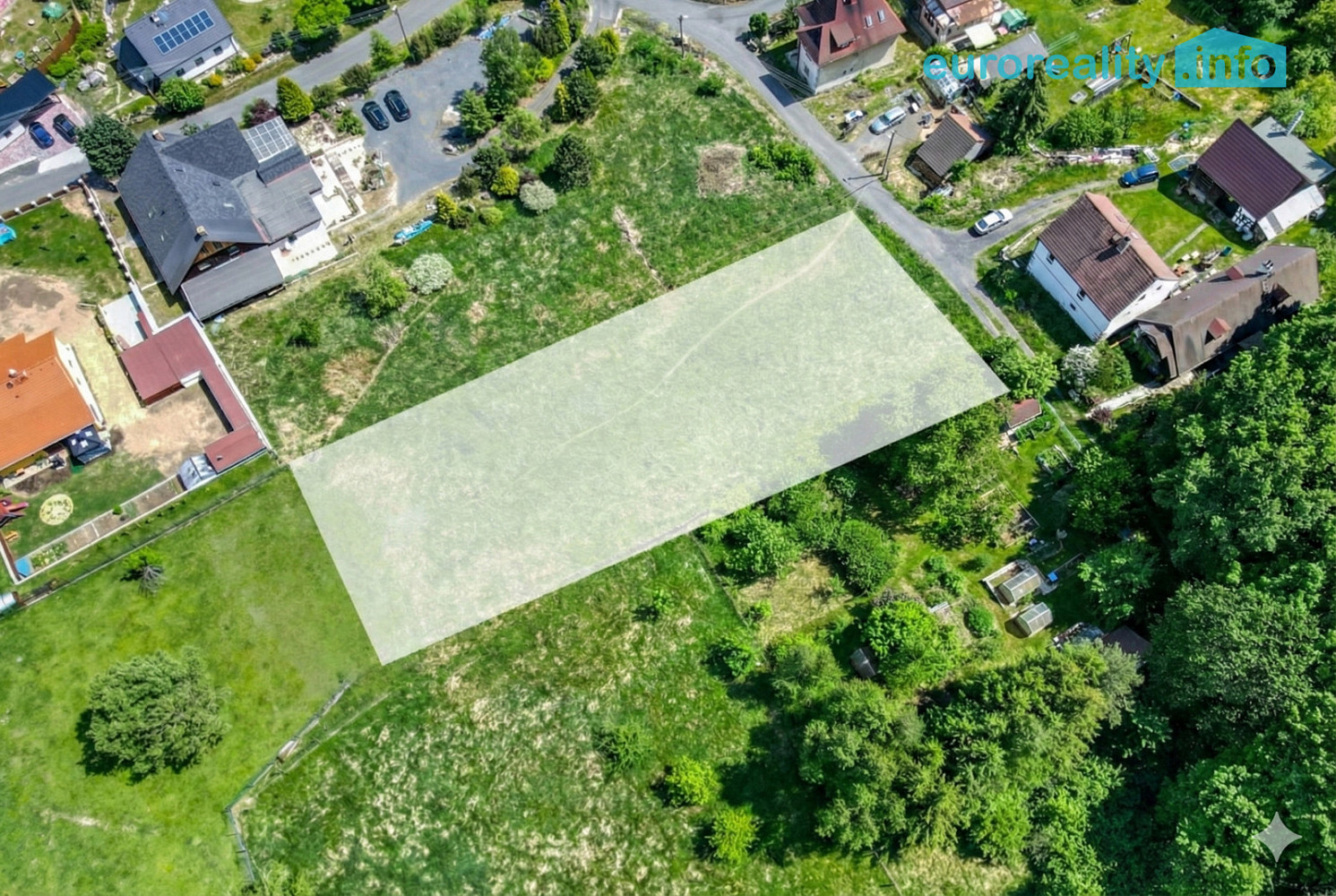 Prodej stavebního pozemku 1 745 m² – fotografie 2