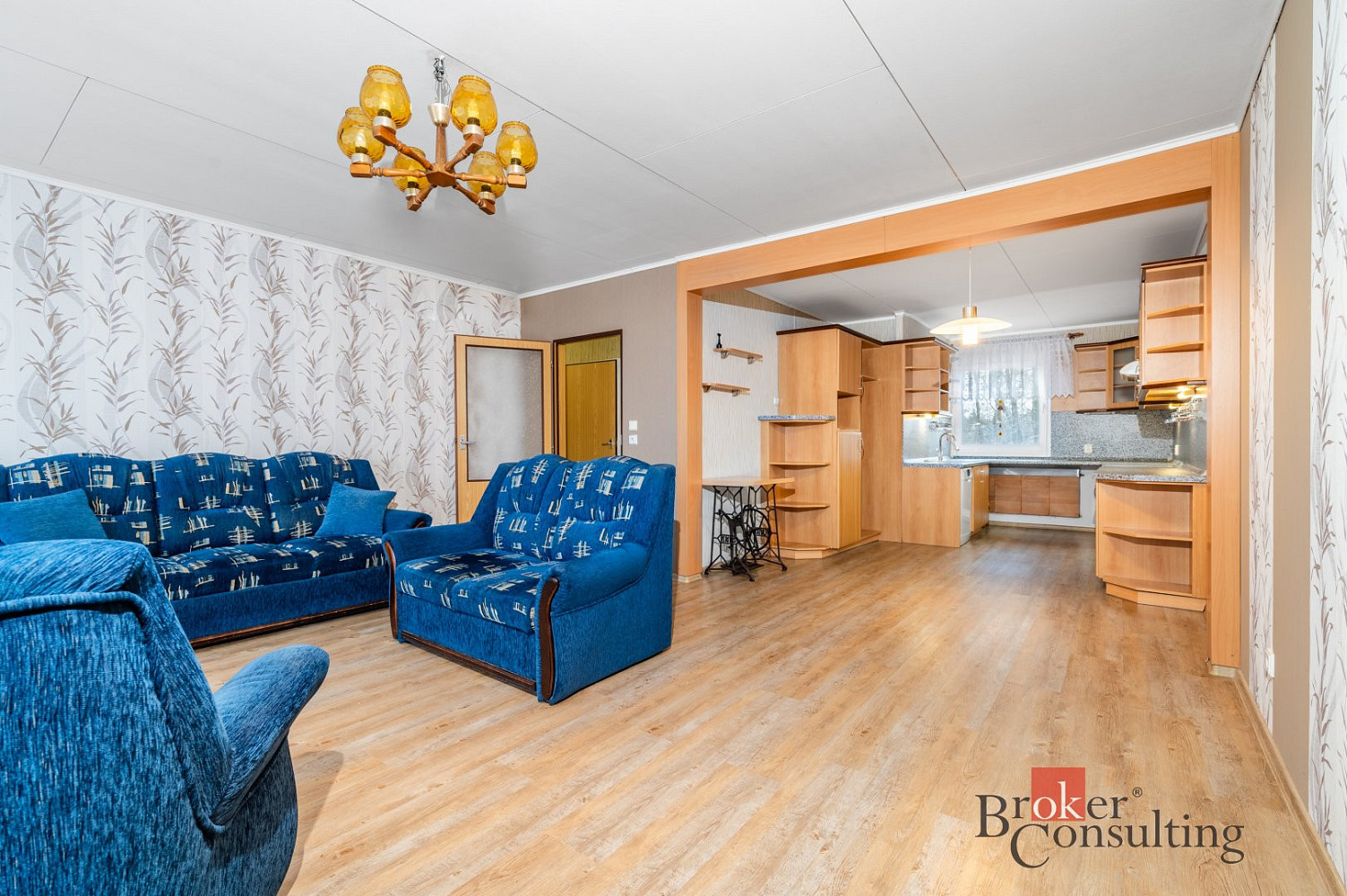 Prodej domu 202 m² s pozemkem 697 m² – fotografie 2