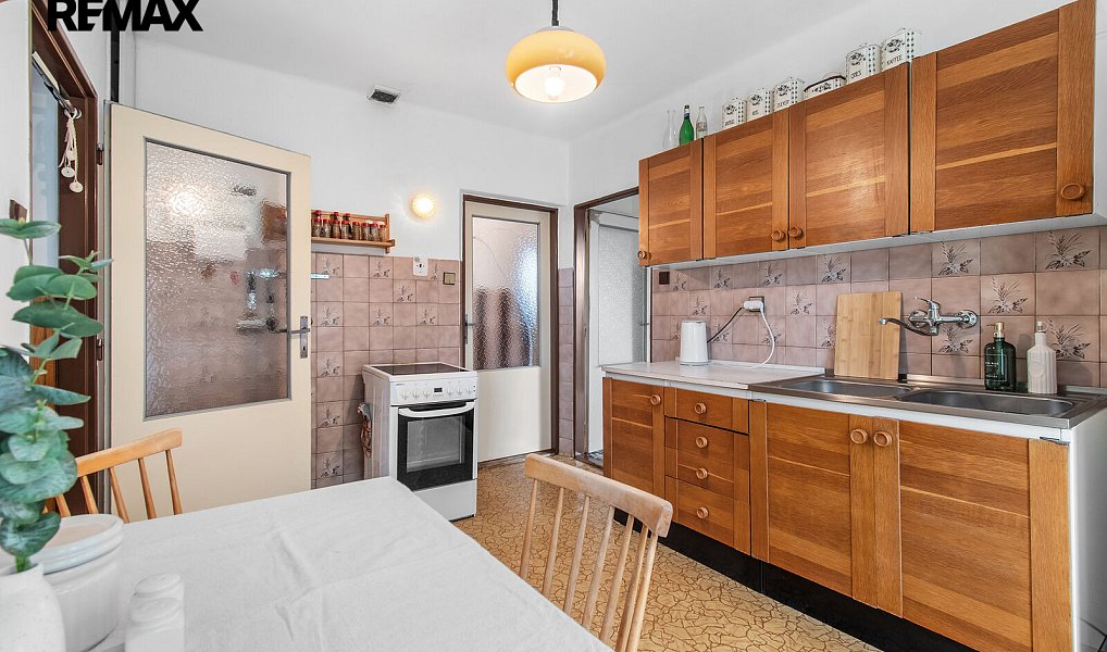 Prodej domu 173 m² s pozemkem 1 876 m², Mladý Smolivec – náhled fotky 11