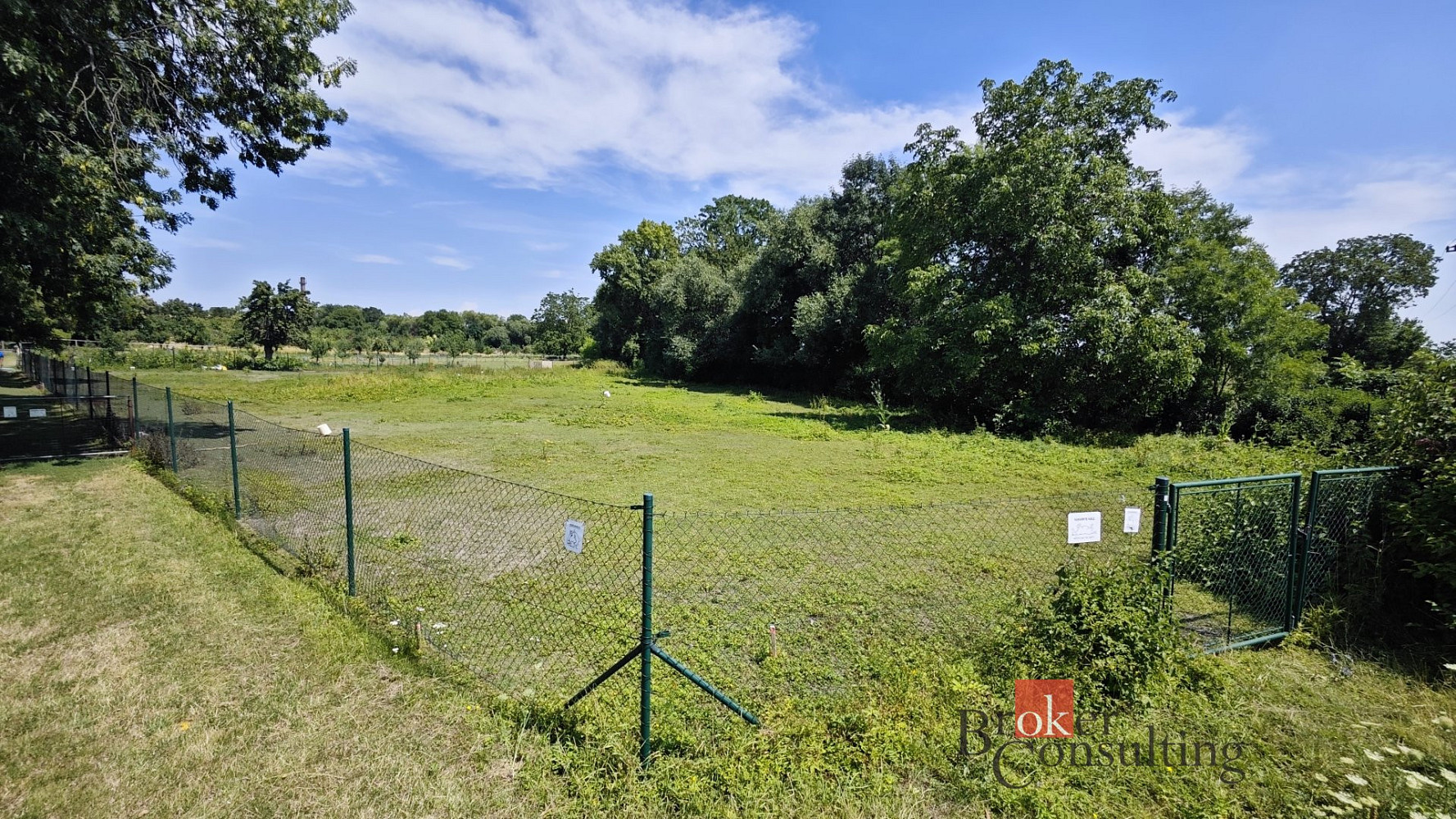 Prodej stavebního pozemku 1 848 m² – fotografie 3