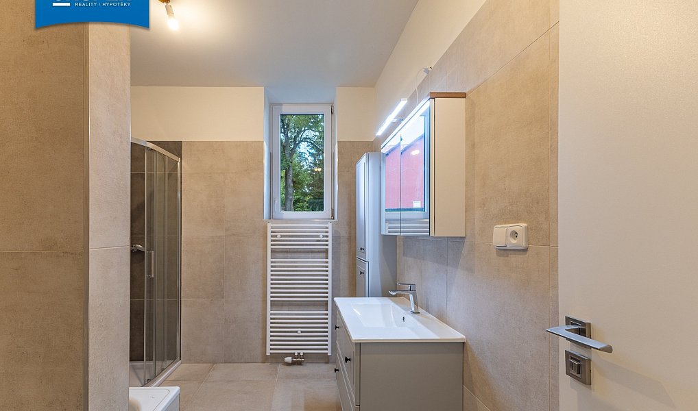 Pronájem bytu 4+1 130 m², Liberec – náhled fotky 6