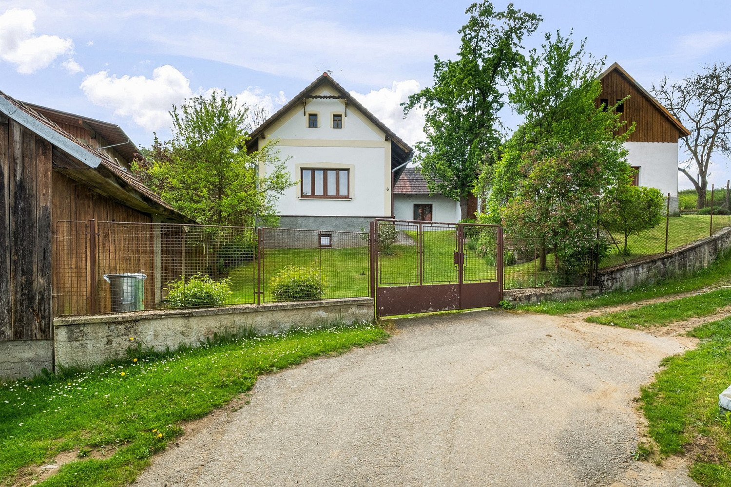 Prodej chaty/chalupy 92 m² s pozemkem 842 m² — photo 3