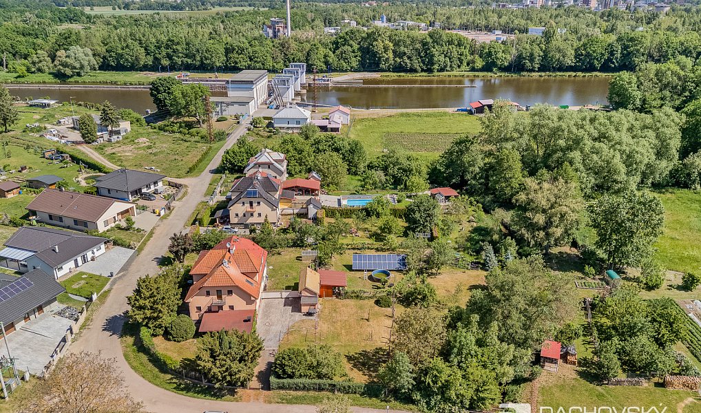 Prodej domu 170 m² s pozemkem 1 397 m², Pardubice – náhled fotky 41