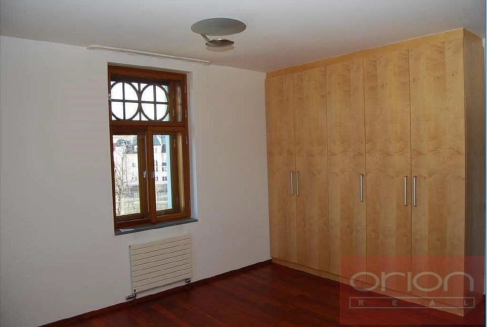 Pronájem bytu 4+1 211 m² – fotografie 3
