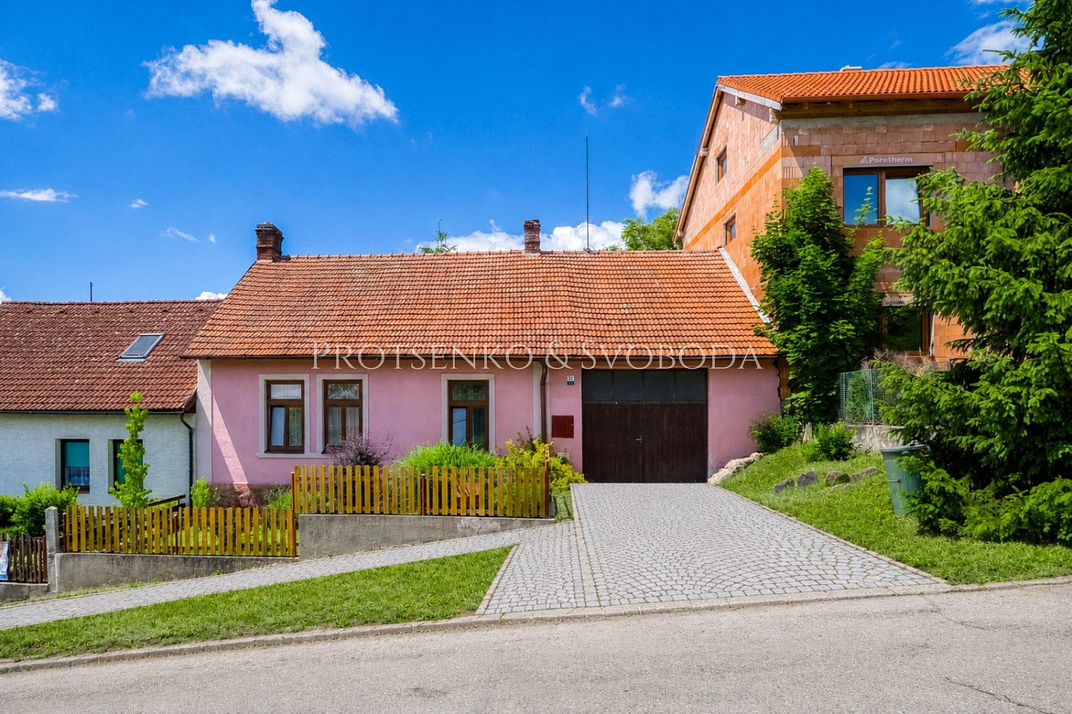 Prodej domu 125 m² s pozemkem 904 m² — photo 2