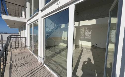 Prodej bytu 2+kk 83 m², Dobra Voda, Černá Hora