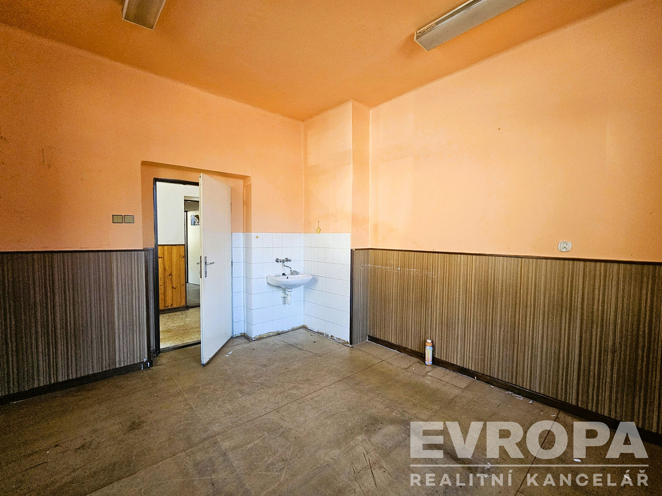Prodej komerčního objektu (jiného typu) 287 m² – fotografie 5