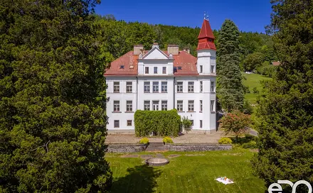 Prodej domu 680 m² s pozemkem 5 000 m², Cvikov - Trávník, okres Česká Lípa
