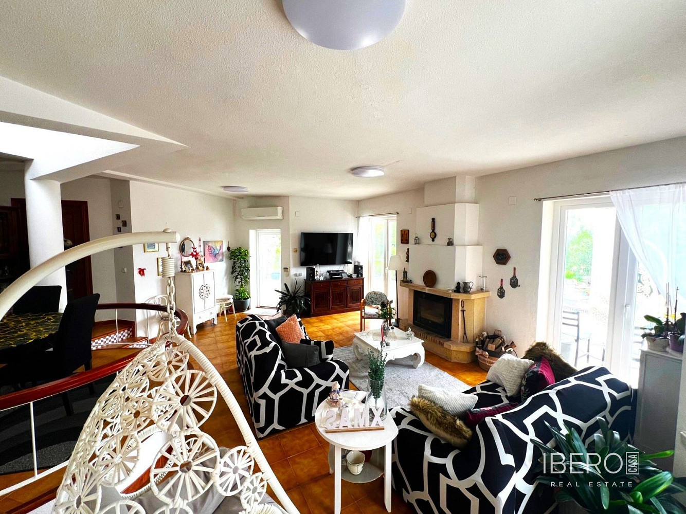 Prodej domu 215 m² s pozemkem 1 090 m² — photo 3