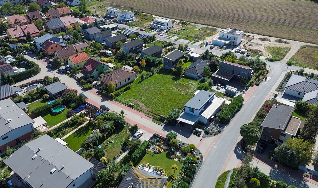 Prodej stavebního pozemku 562 m², Hrušovany u Brna – náhled fotky 2