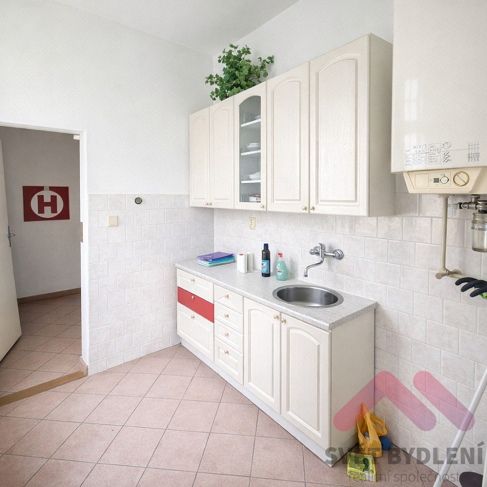 Prodej nájemního domu, činžáku 868 m² – fotografie 5