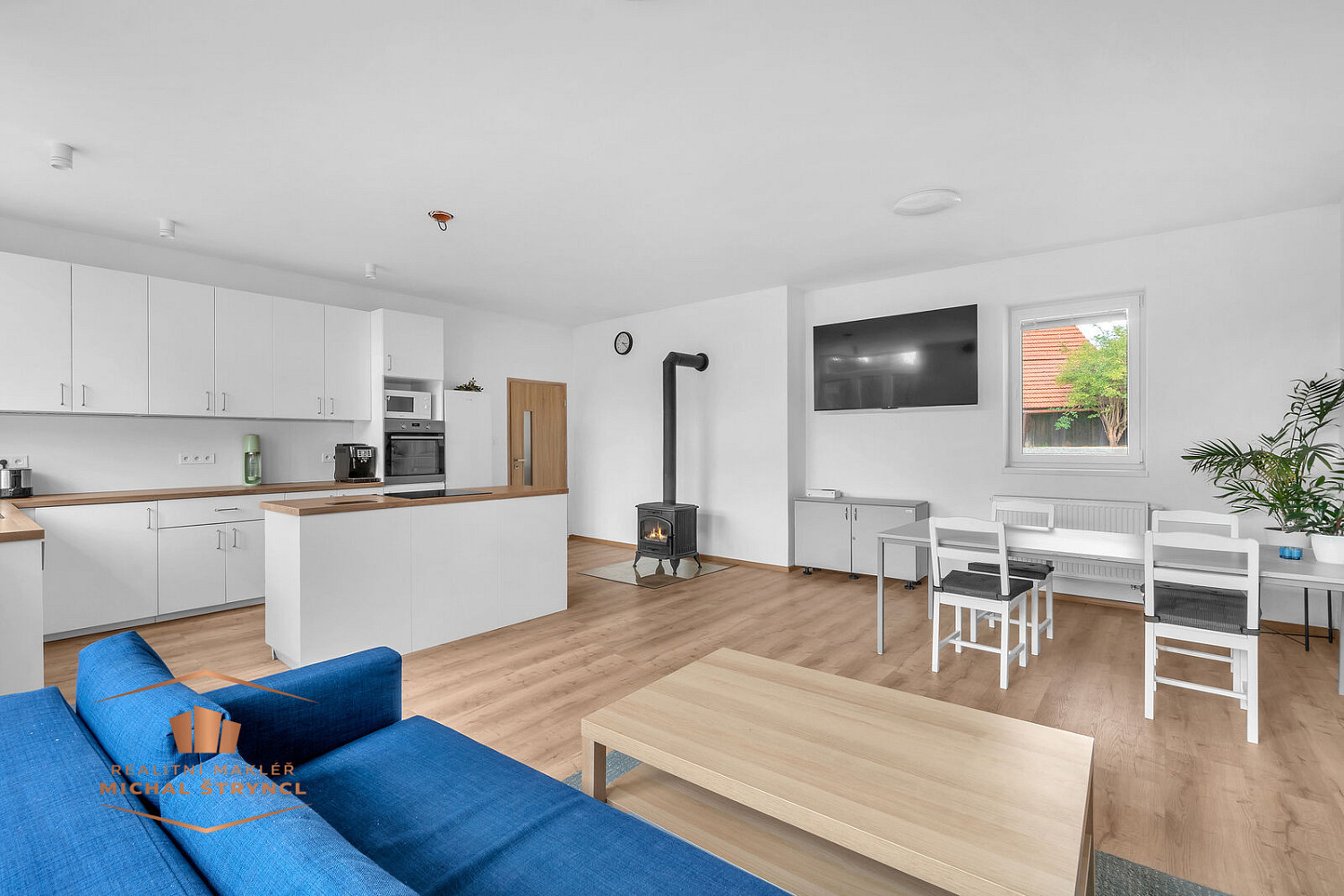 Prodej domu 200 m² s pozemkem 1 044 m² – fotografie 5