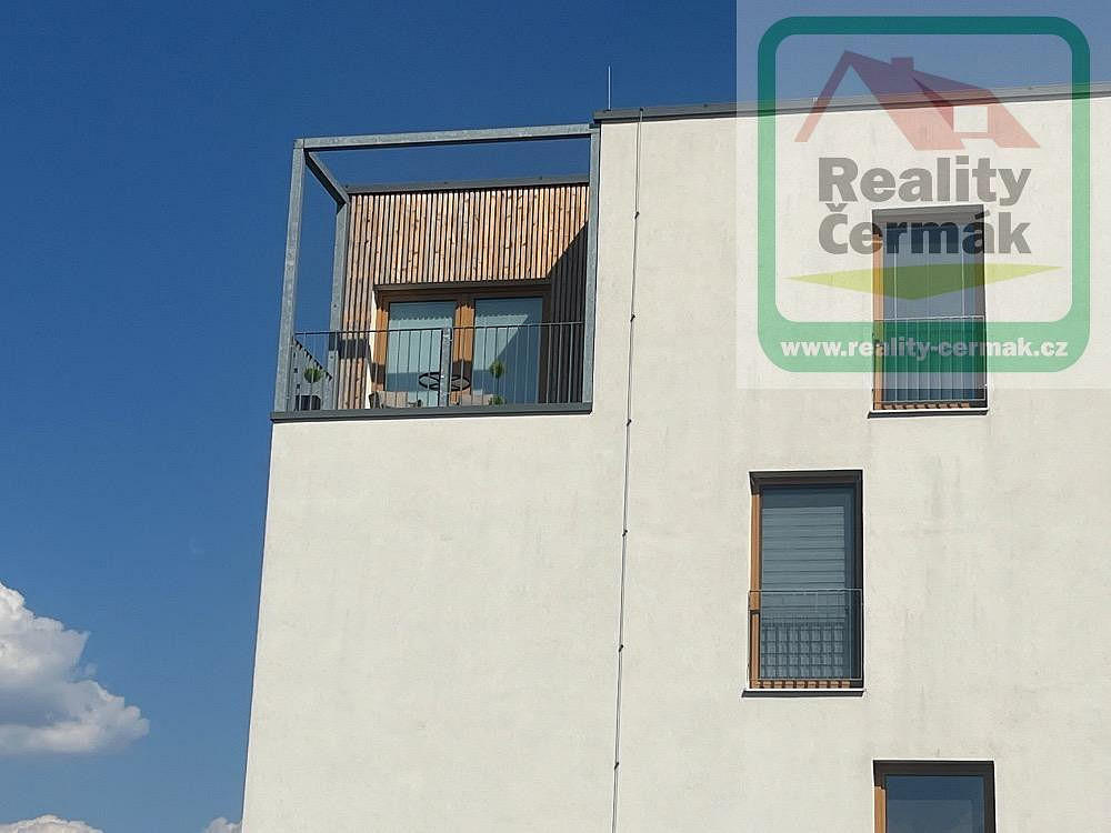 Prodej bytu 3+kk 88 m² — photo 2