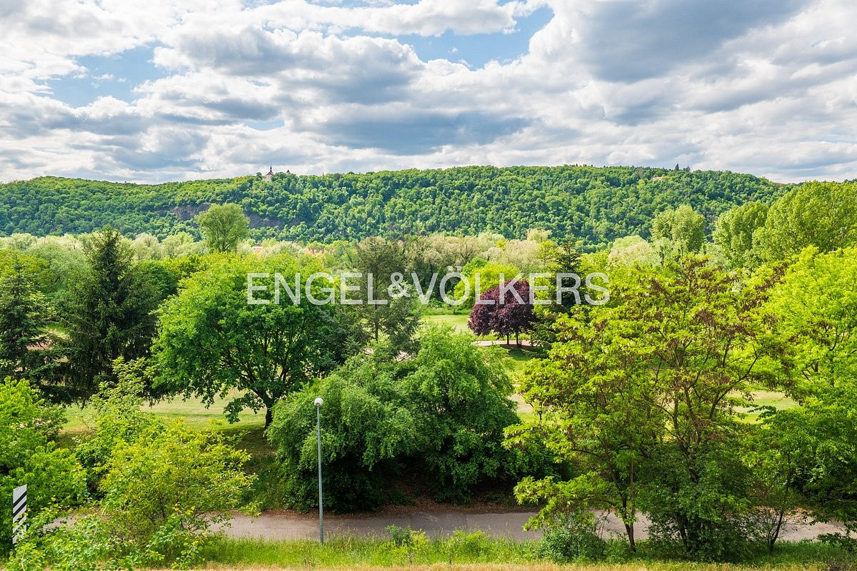 Pronájem bytu 2+kk 65 m² — photo 2