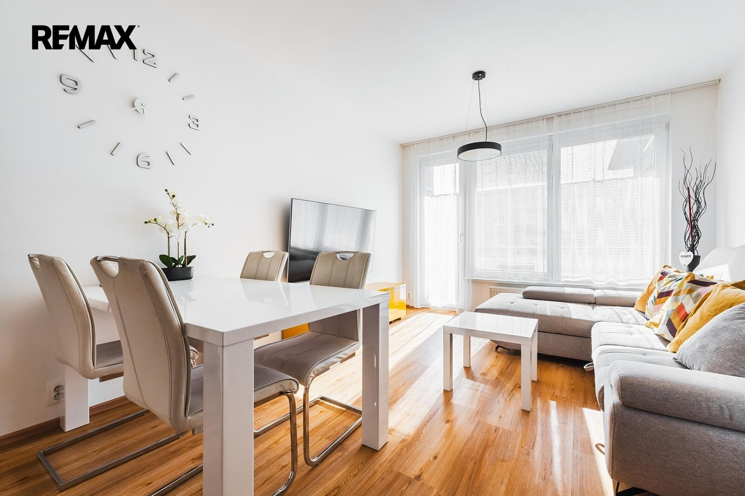 Pronájem bytu 3+kk 75 m² – fotografie 2