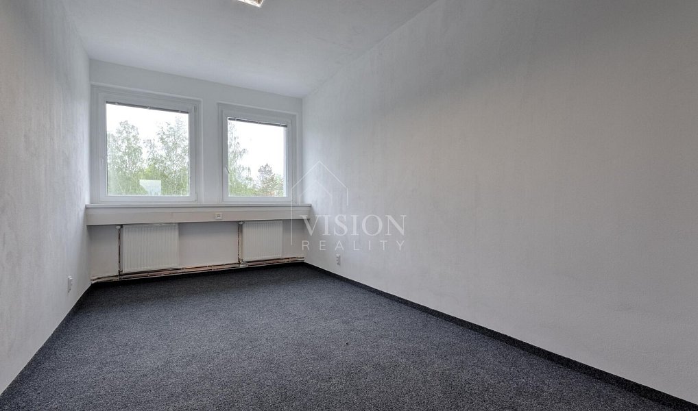 Pronájem kanceláře 29 m², Jindřichův Hradec – náhled fotky 2