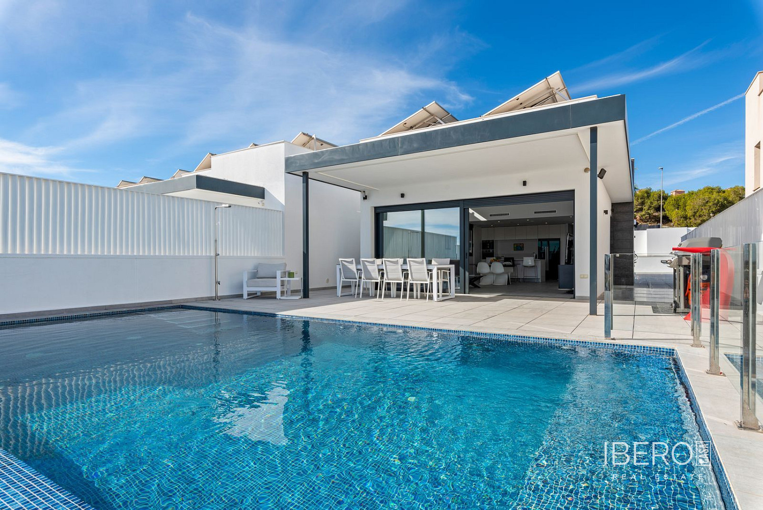 Prodej domu 272 m² s pozemkem 272 m²