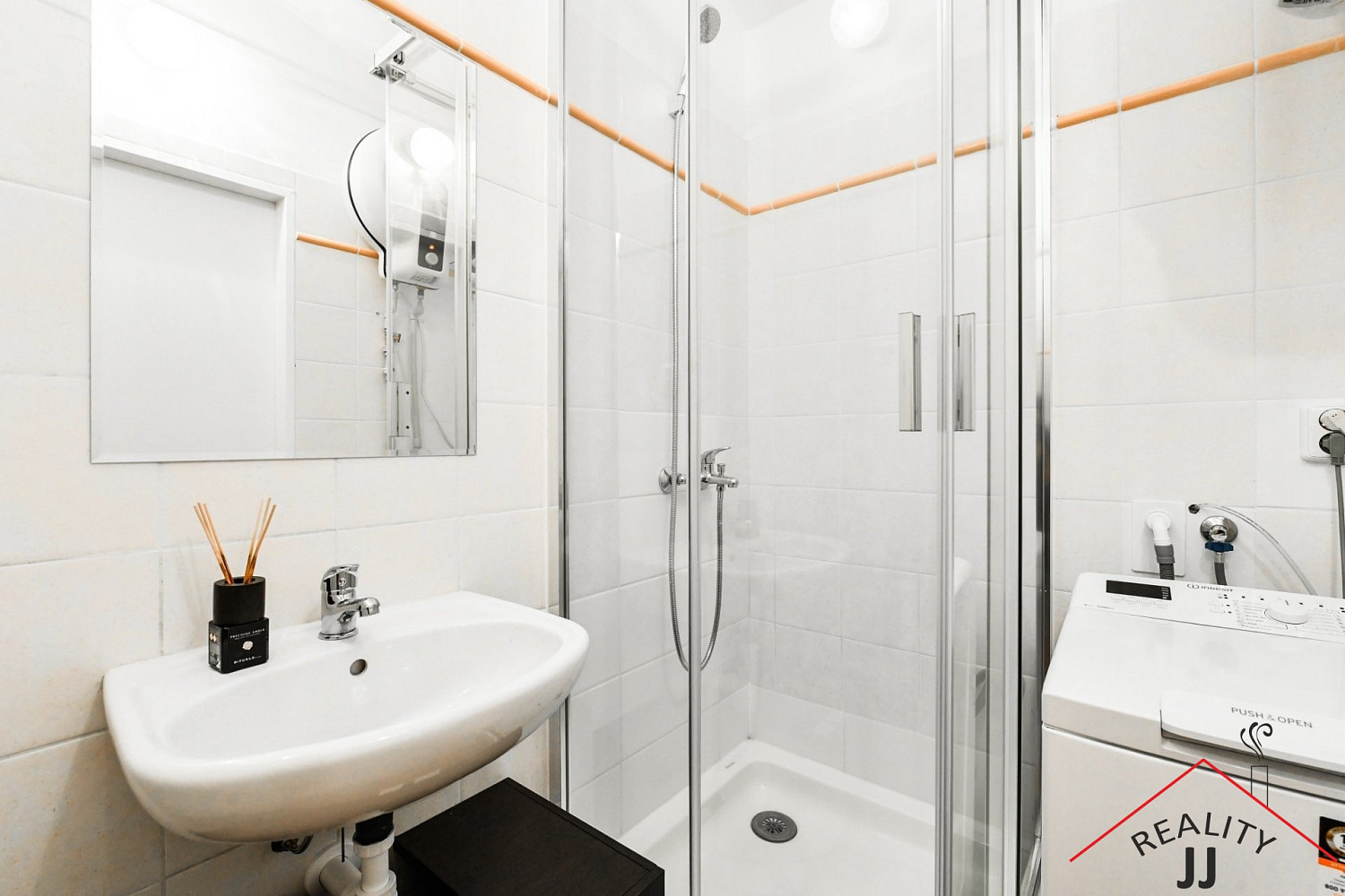 Prodej bytu 2+kk 44 m² – fotografie 3