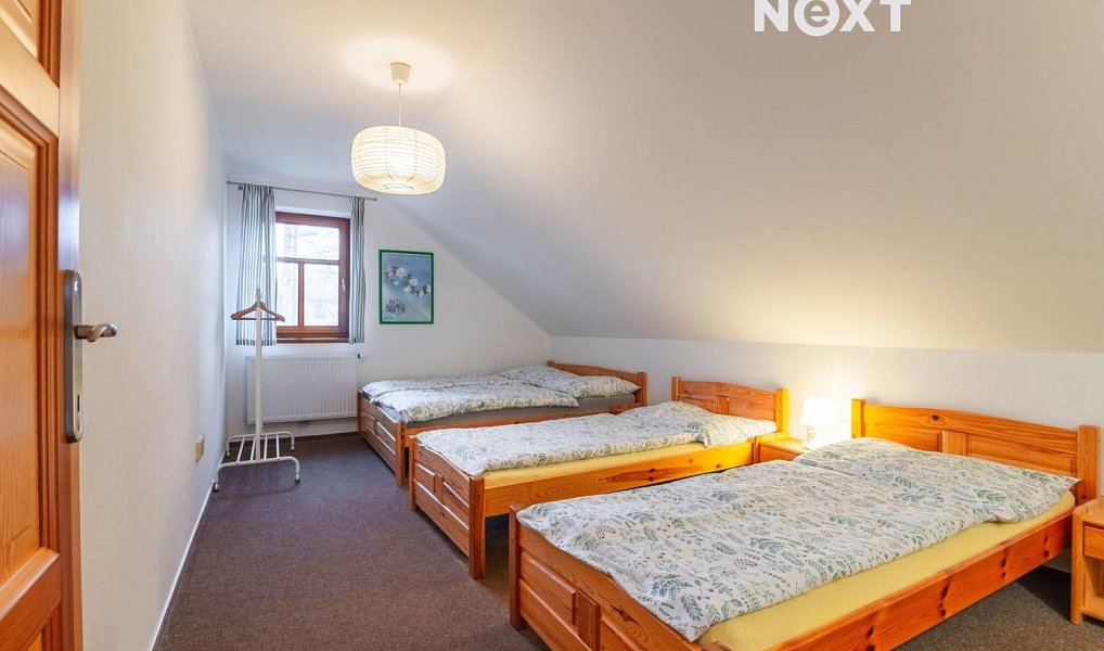 Prodej ubytovacího objektu 230 m², Stará Paka – náhled fotky 17
