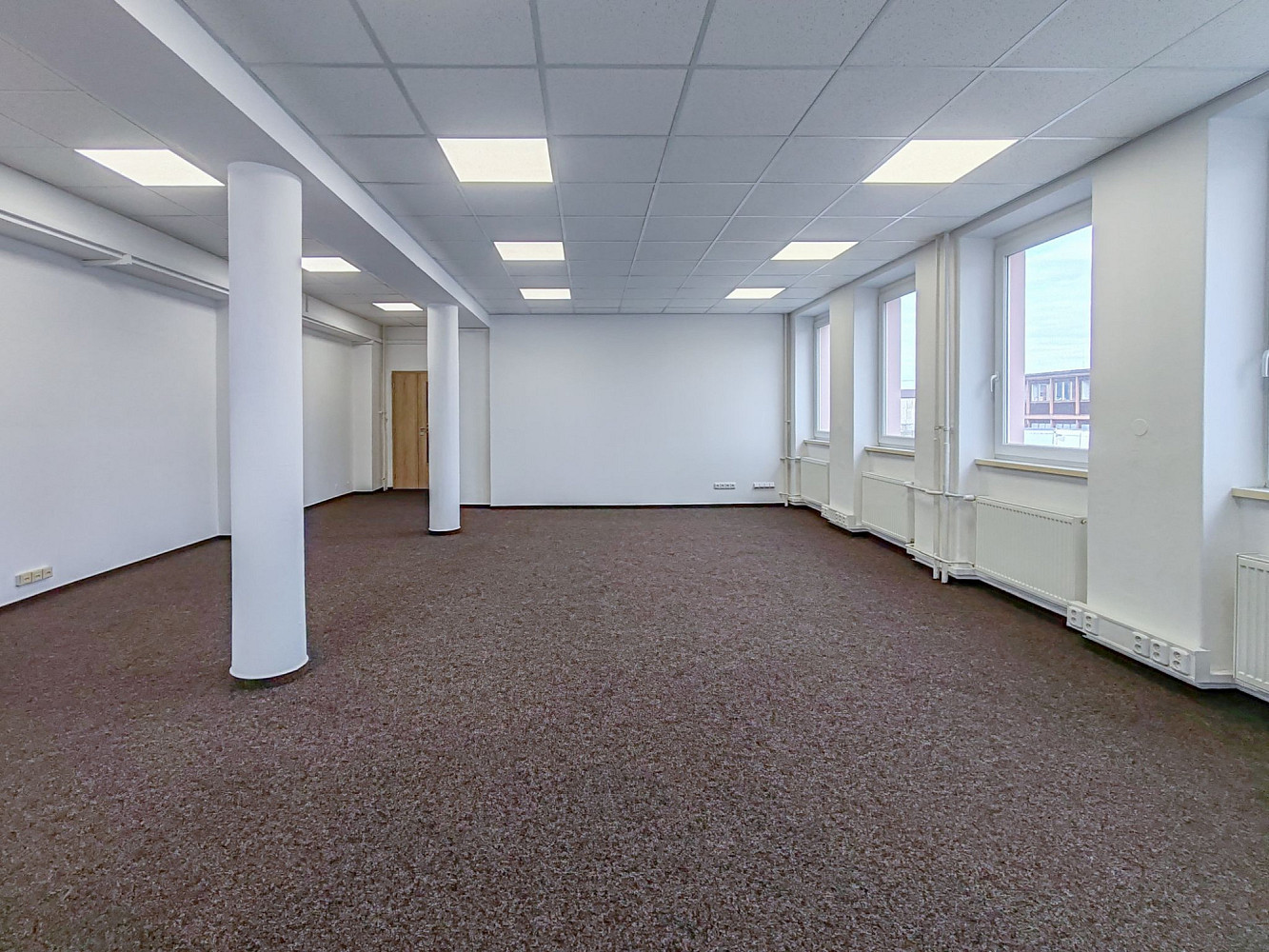 Pronájem kanceláře 102 m² – fotografie 5