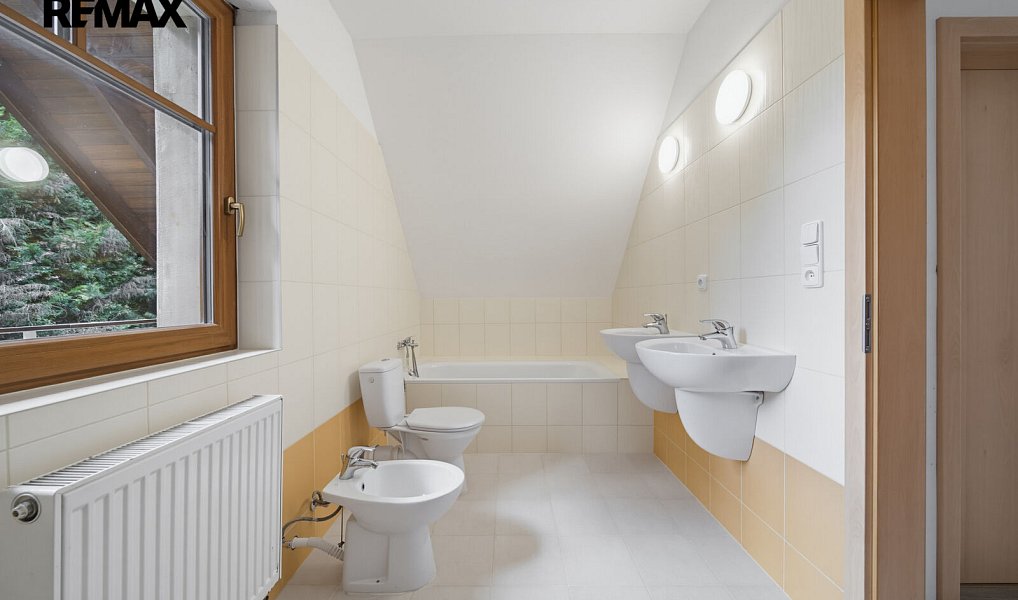 Prodej domu 120 m² s pozemkem 449 m², Karlovy Vary – náhled fotky 24