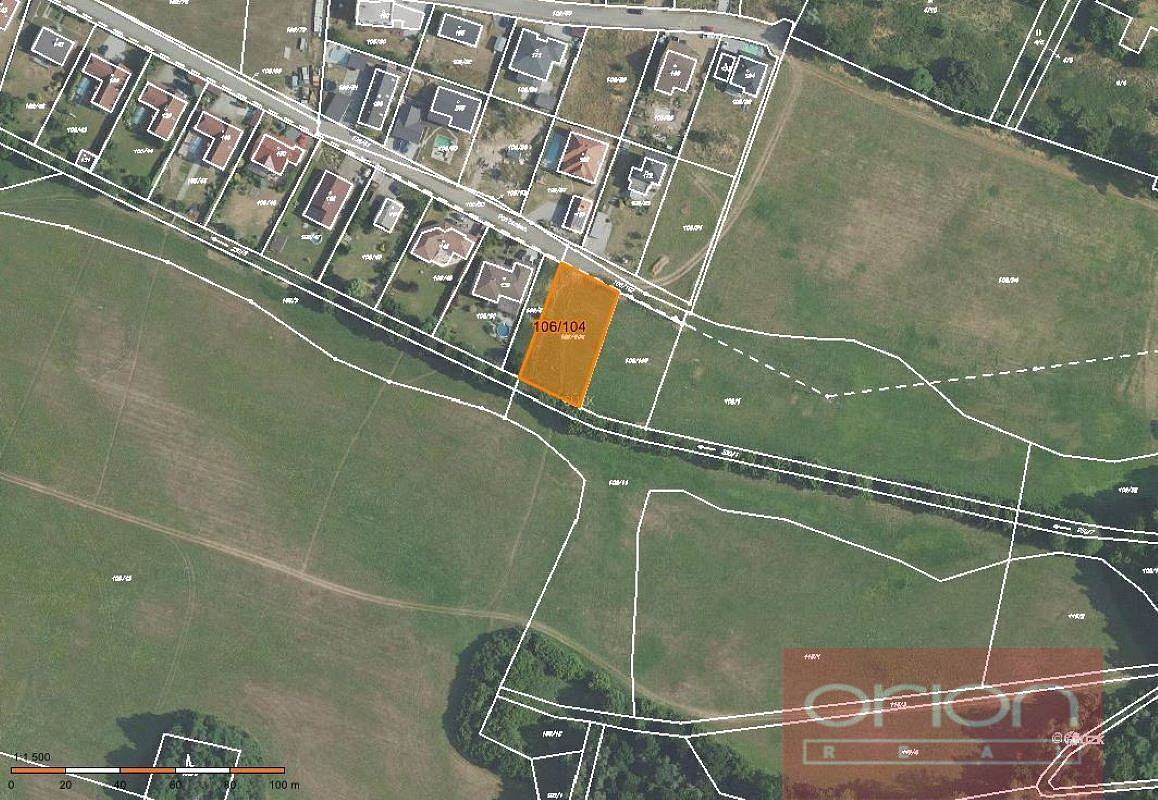 Prodej stavebního pozemku 1 048 m²