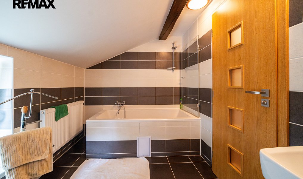 Prodej komerčního objektu (jiného typu) 106 m², Žatec – náhled fotky 30