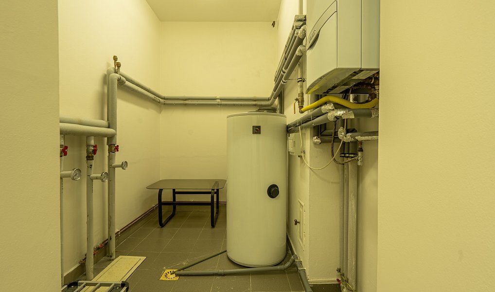 Pronájem obchodních prostor 299 m², Jičín – náhled fotky 19