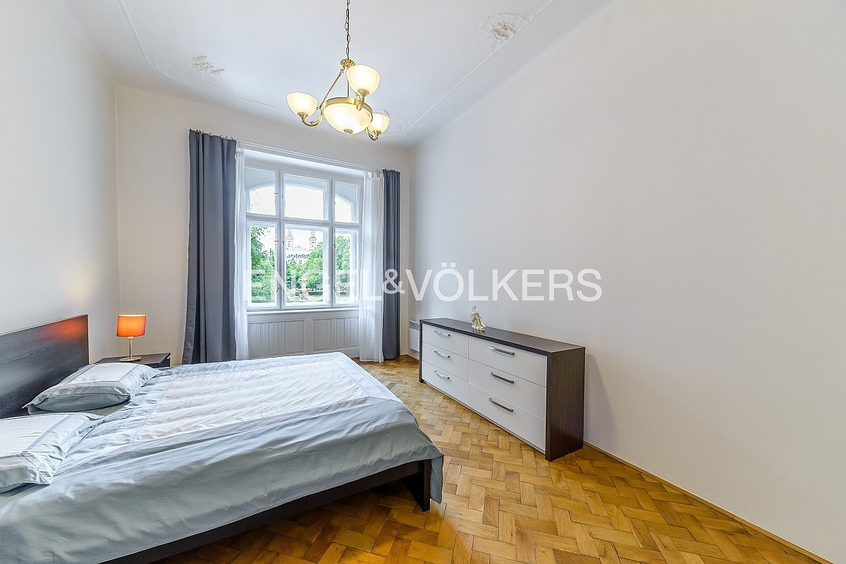 Pronájem bytu 3+kk 87 m² – fotografie 4