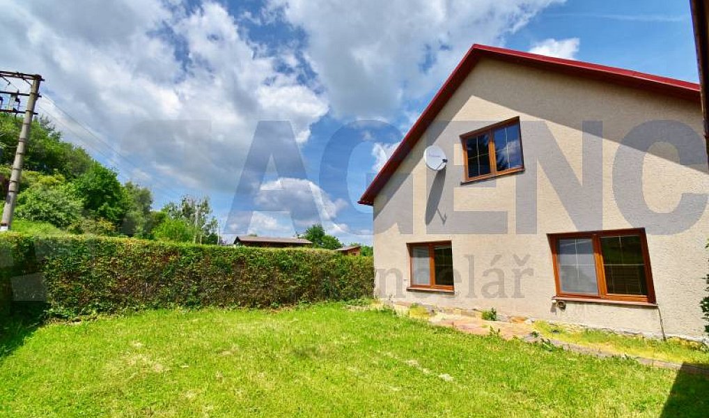 Prodej domu 415 m² s pozemkem 981 m², Semanín – náhled fotky 23