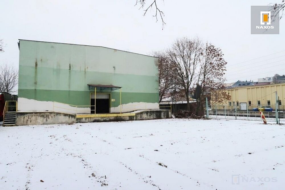 Pronájem skladovacích prostor 1 000 m² – fotografie 2