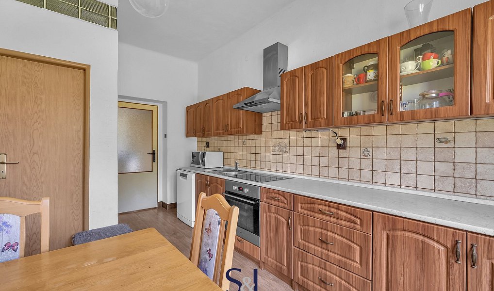 Prodej domu 240 m² s pozemkem 1 661 m², Žatec – náhled fotky 7