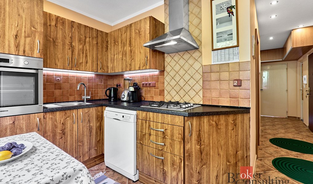 Prodej bytu 2+1 60 m², Jáchymov – náhled fotky 4