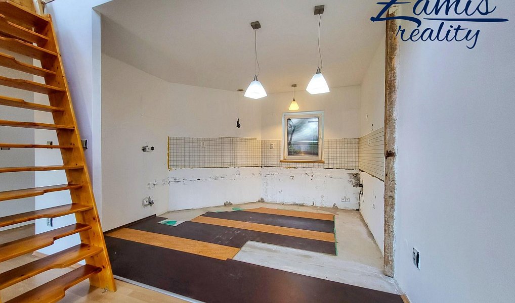 Prodej domu 400 m² s pozemkem 201 m², Kladno – náhled fotky 7