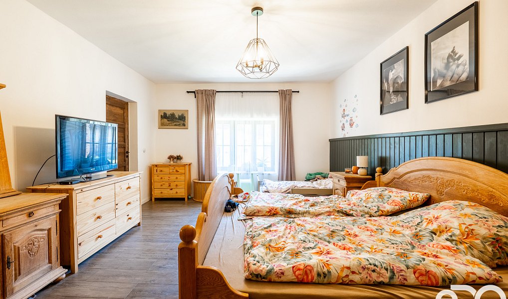 Prodej domu 130 m² s pozemkem 3 410 m², Trhové Sviny – náhled fotky 6