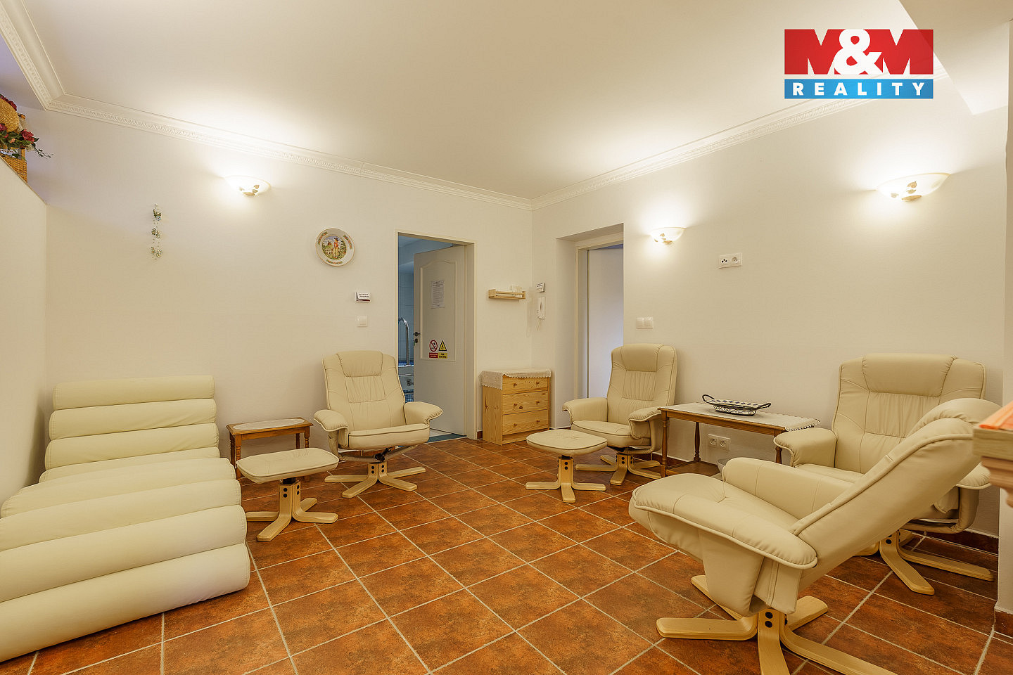 Prodej nájemního domu, činžáku 402 m² — photo 5