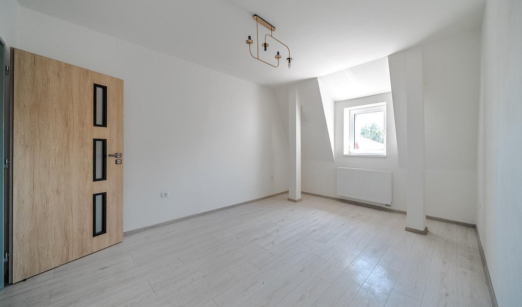 Prodej domu 263 m² s pozemkem 536 m², Ostrava – náhled fotky 6