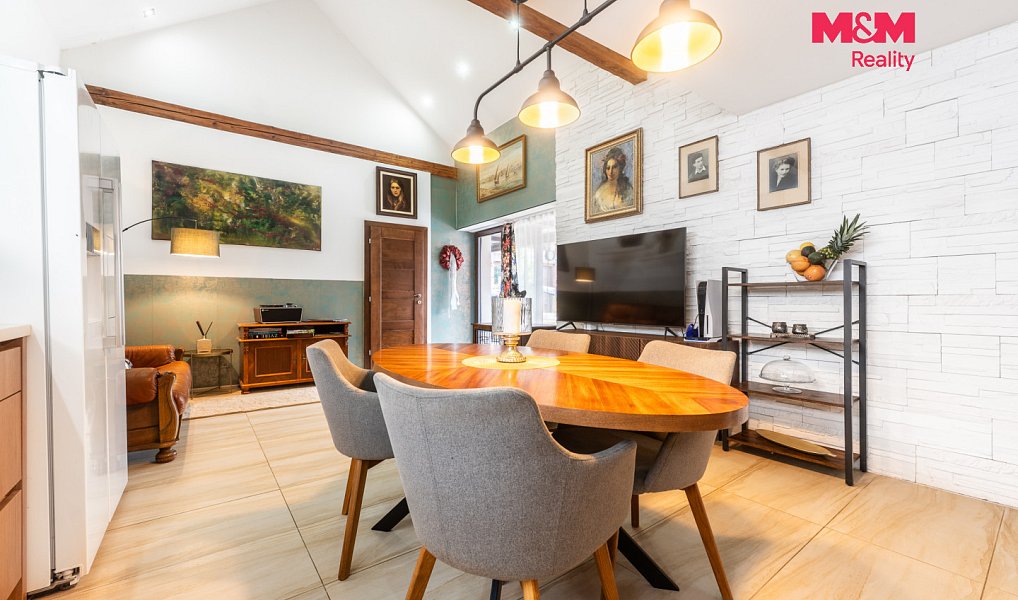 Prodej domu 170 m² s pozemkem 534 m², Pozlovice – náhled fotky 8