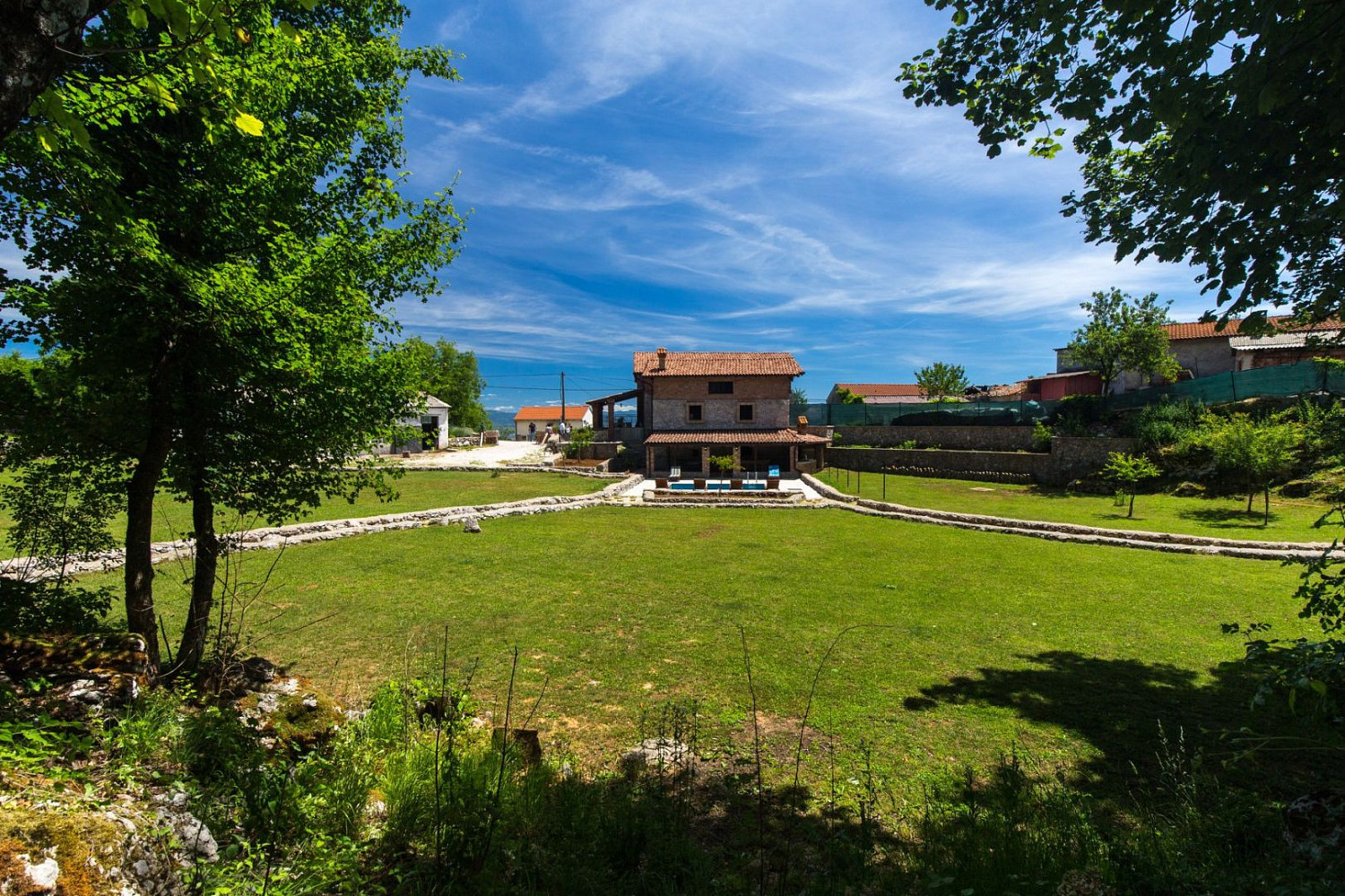 Prodej domu 564 m² s pozemkem 4 114 m²