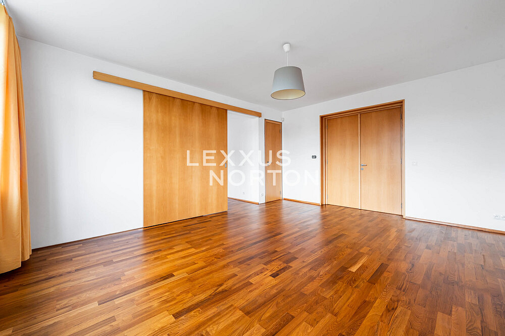Pronájem bytu 3+1 109 m² – fotografie 4