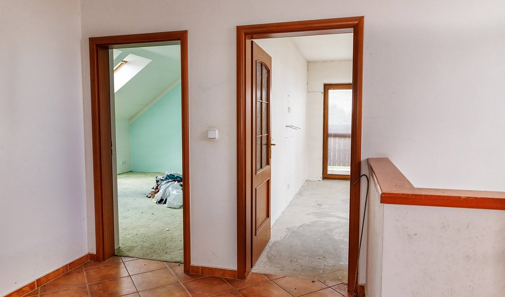 Prodej domu 206 m² s pozemkem 1 400 m², Cvrčovice – náhled fotky 16