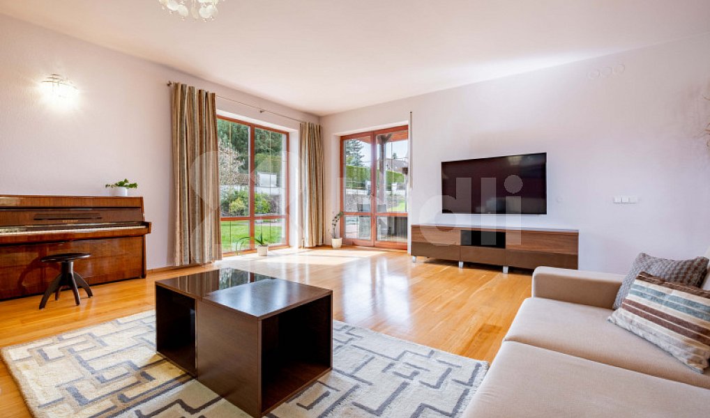 Prodej domu 220 m² s pozemkem 1 824 m², Roudnice nad Labem – náhled fotky 11