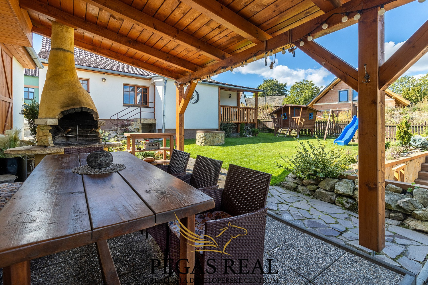 Prodej ubytovacího objektu 130 m² – fotografie 4