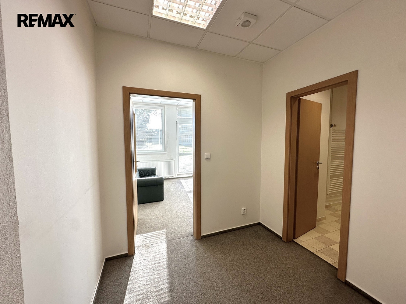 Pronájem kanceláře 41 m² — photo 5