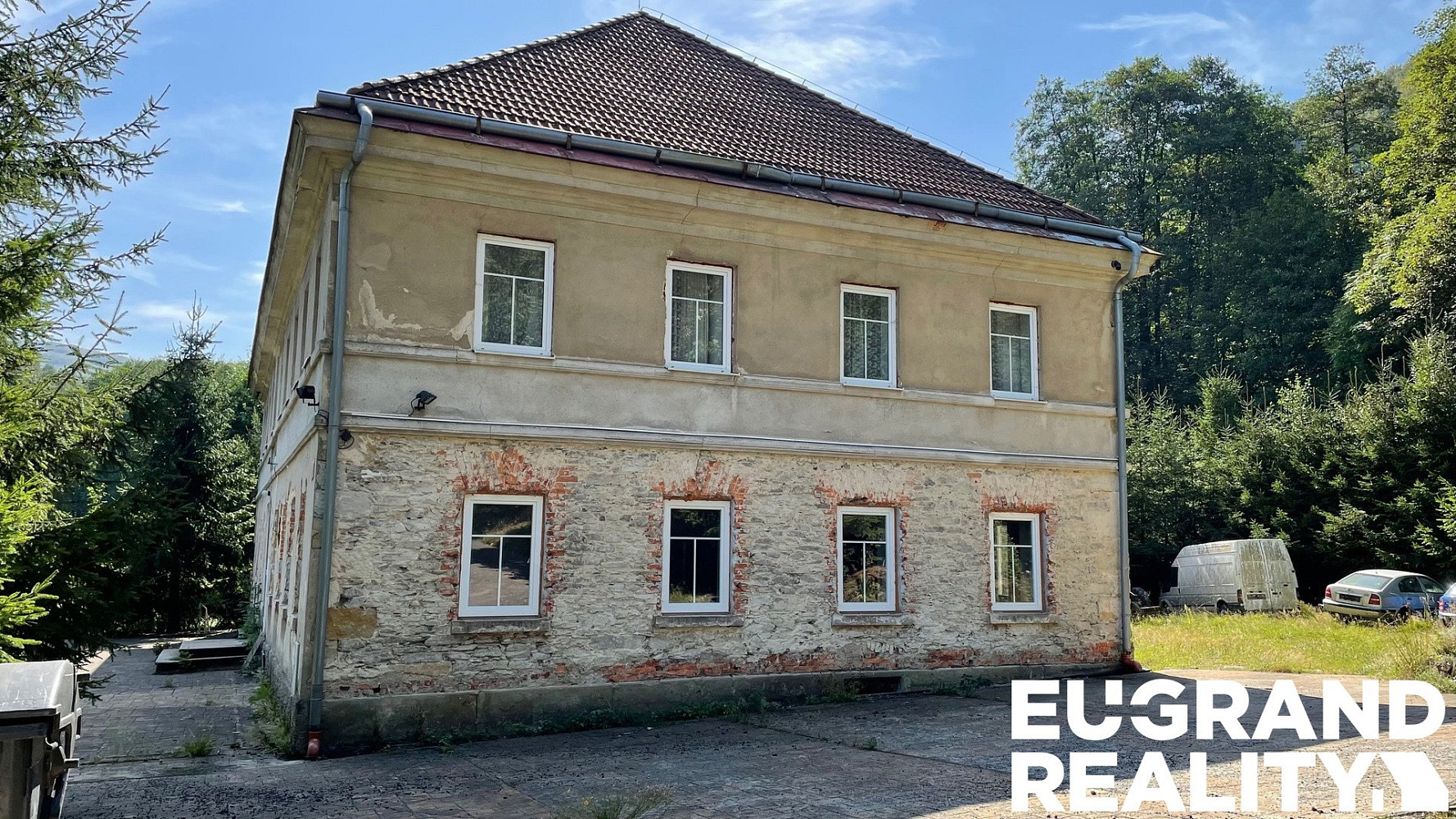 Prodej ubytovacího objektu 350 m² – fotografie 5
