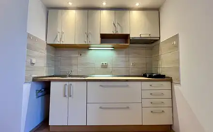 Pronájem bytu 1+kk 23 m²