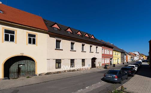 Prodej domu 348 m² s pozemkem 590 m², Husovo náměstí, Chabařovice, okres Ústí nad Labem