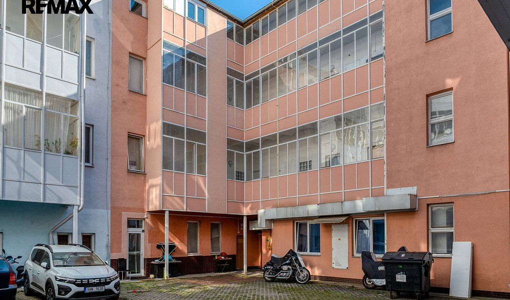 Prodej bytu 1+1 27 m², Praha – náhled fotky 9