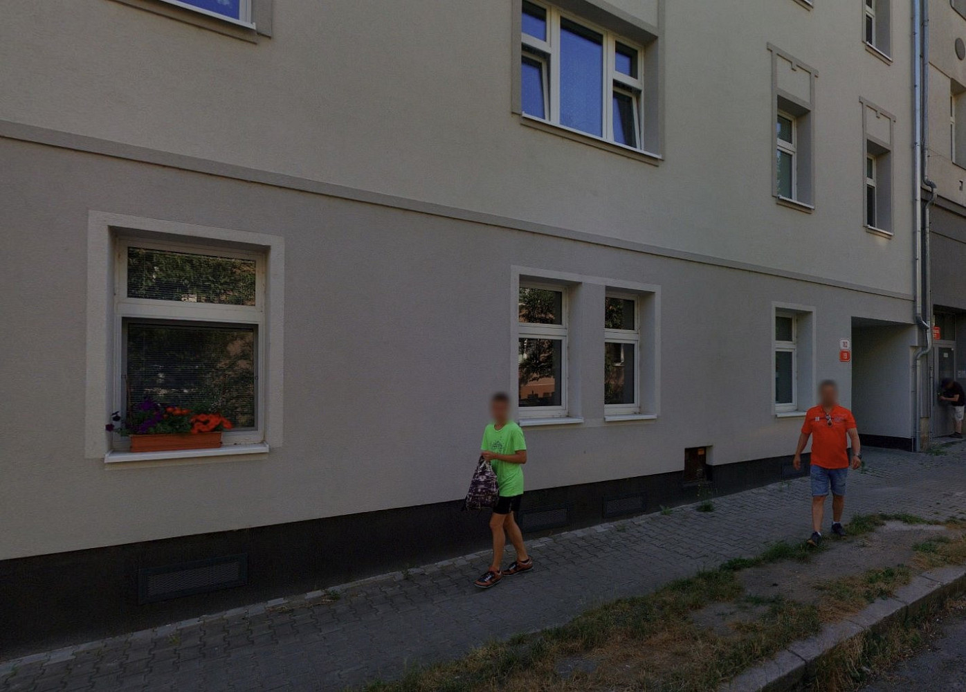 Pronájem parkovacího místa v Živnostenské ulici – fotografie 3