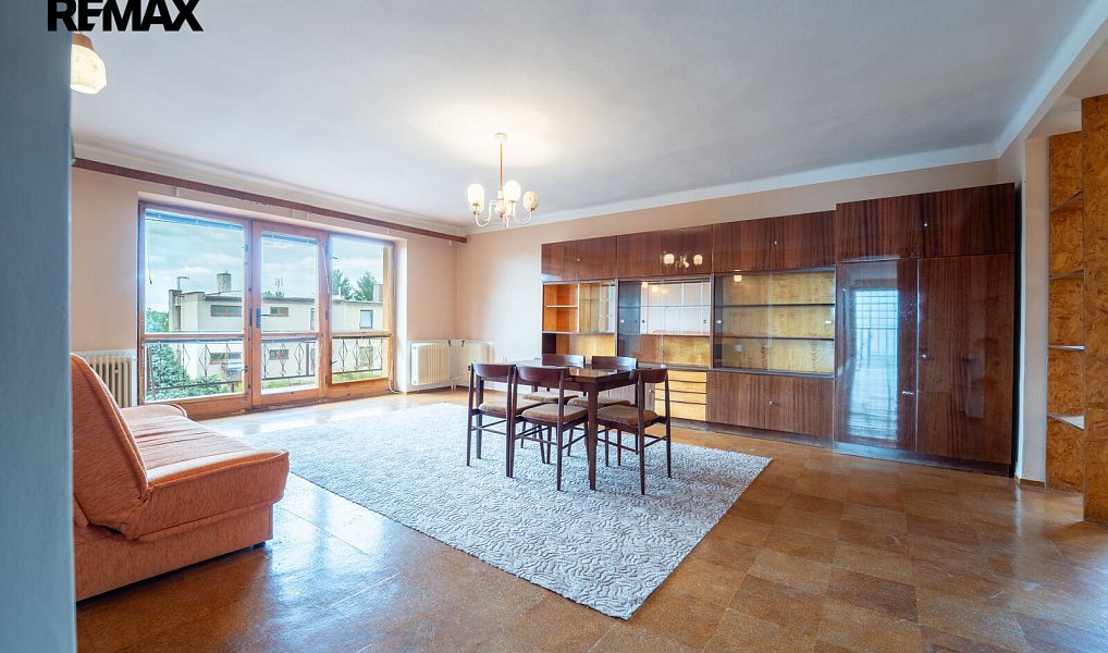 Prodej domu 234 m² s pozemkem 999 m², Týnec nad Labem – náhled fotky 6